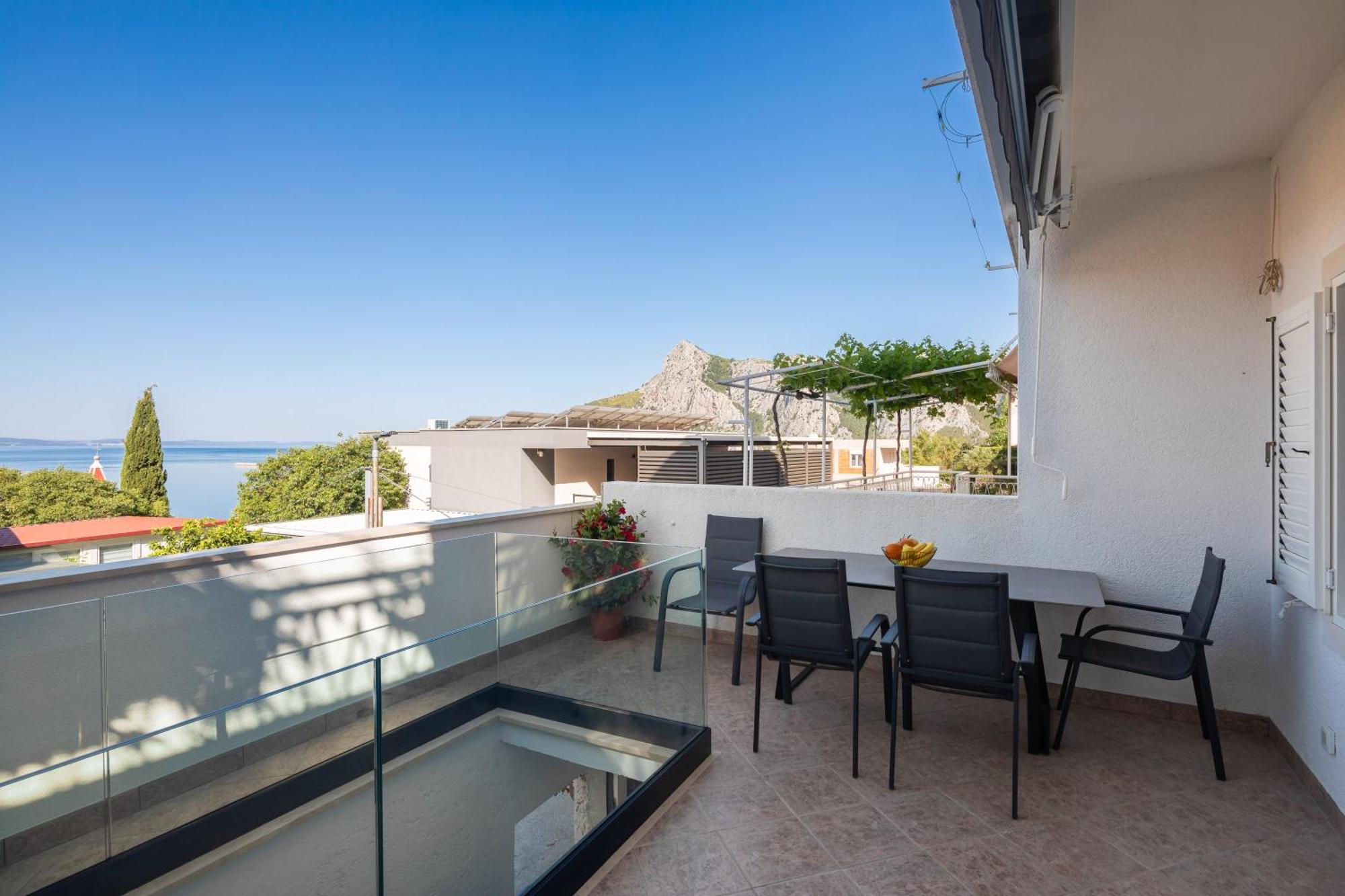 East Side Apartment Omiš Extérieur photo